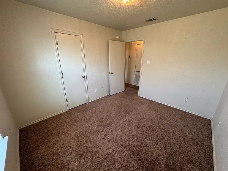 2801 Alma Dr — Photo 15