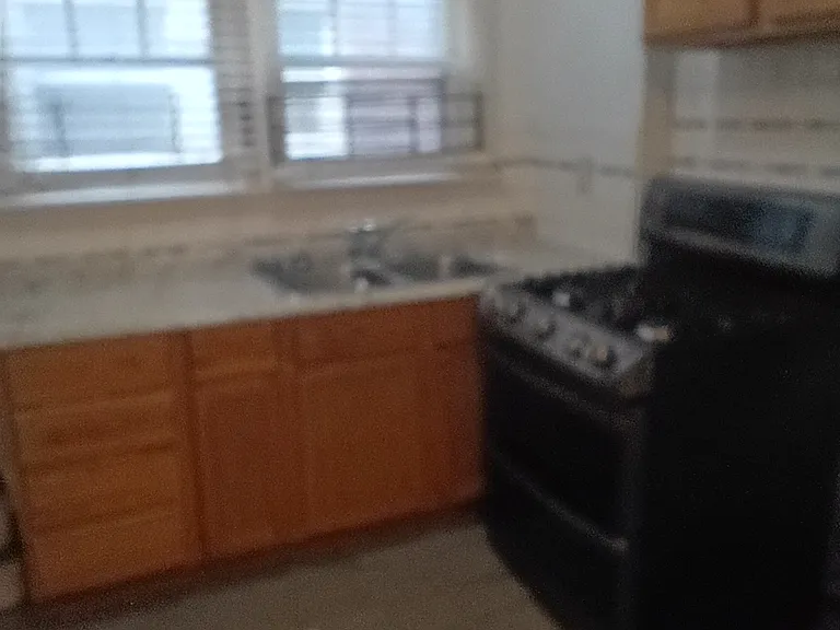 330 Grant St #1 — Photo 7
