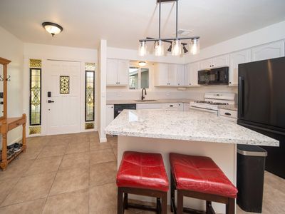 1462 W Forest Lane, Porterville, CA, 93257