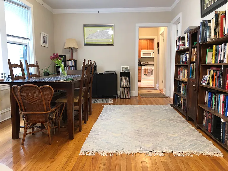 930 W Gunnison St #1 — Photo 6