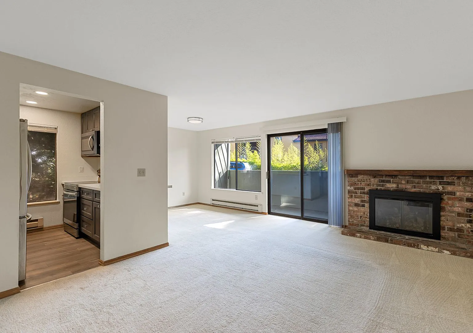 2 bedroom — Photo 3