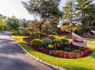 2104 Magnolia Walk, Poughkeepsie, NY 12603