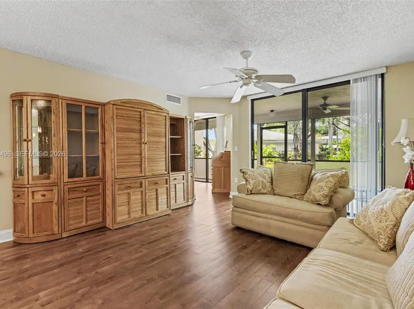 1420 Sheridan St APT 3H, Hollywood, FL 33020