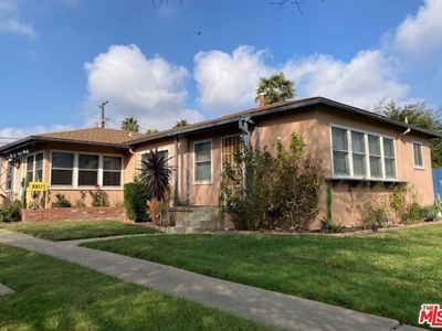 8811 Reading Ave, Los Angeles, CA, 90045
