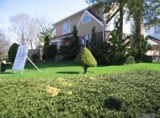 420 Salem Rd, Valley Stream, NY 11580