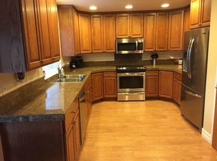 37 Crown Point Rd, Longview, WA 98632