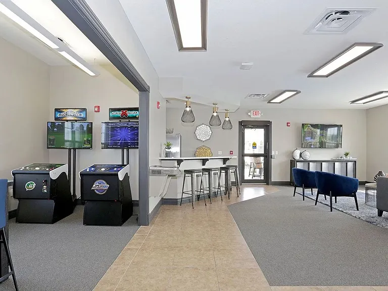 Windsor West | Specials Available — Photo 4
