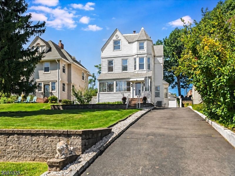 1st image of 22 Forest St