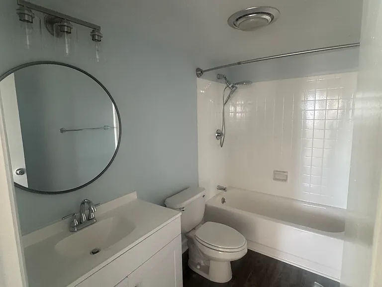 1825 Saint Julian Pl #17E — Photo 17