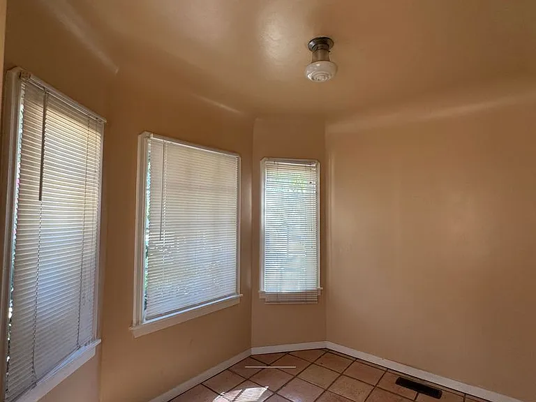 626 Adams Ave — Photo 4