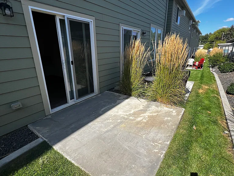 2727 E 35th Ave #C1 — Photo 3