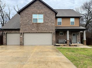 710 Oakley St, Pea Ridge, AR 72751