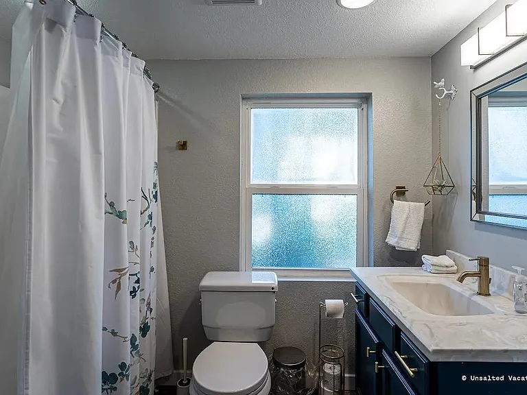 Primary Full Bathroom