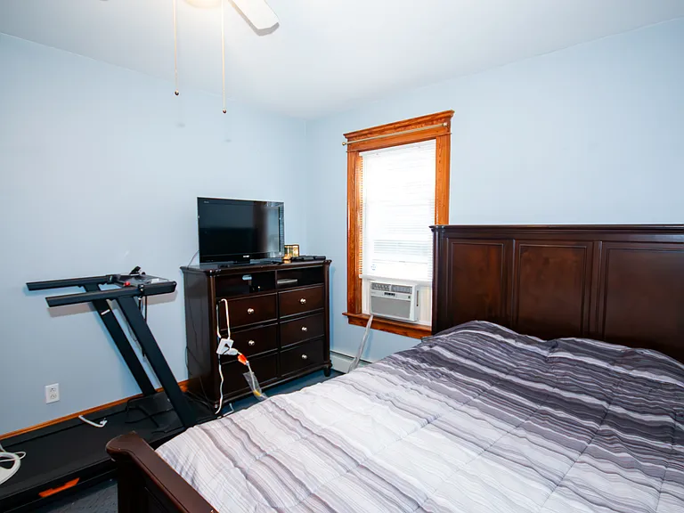 140 Hamilton St #1 — Photo 7