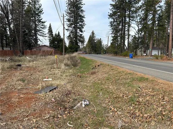 14293 Skyway St #242, Magalia, CA 95954