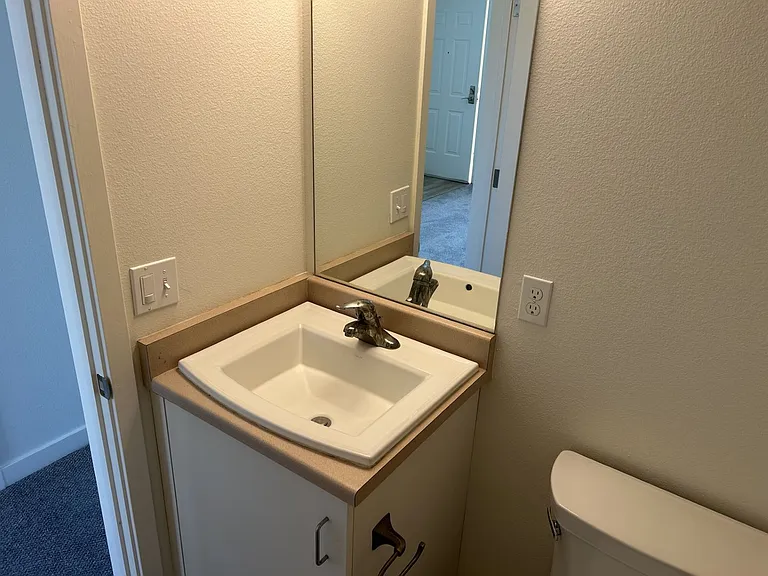 445 Southwest Blvd #11 — Photo 10