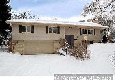 1st image of 3400 Maplewood Dr