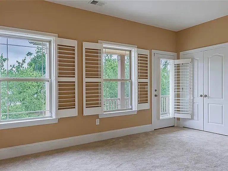 4009 Cedar Point Ave — Photo 25