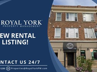 29 1/2 Simcoe St S #204, Oshawa, ON L1H 4G1