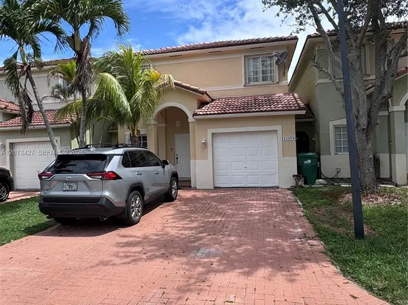 13379 SW 142nd Ter, Miami, FL 33186