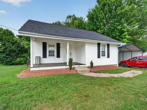 117 McBride Rd, Mount Airy, NC 27030