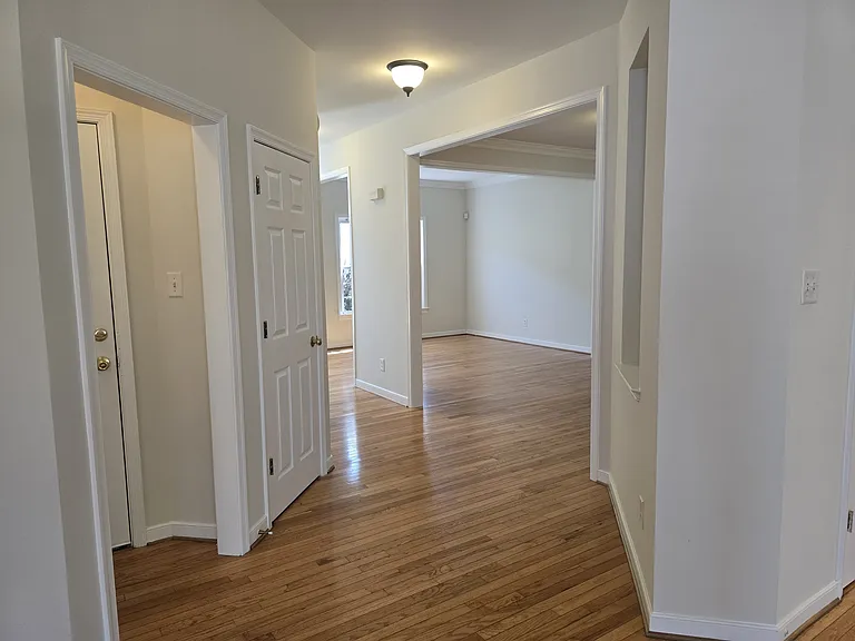 9521 Pine Trails Ct — Photo 8