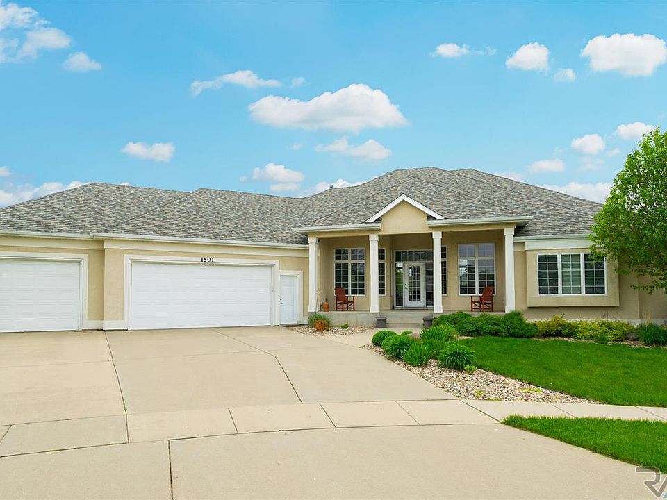1st image of 1501 W Thora Cir