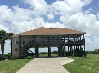 291 Turtlebay Cove Dr, Palacios, TX 77465