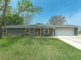 103 Lora Ln, Weatherford, TX 76088