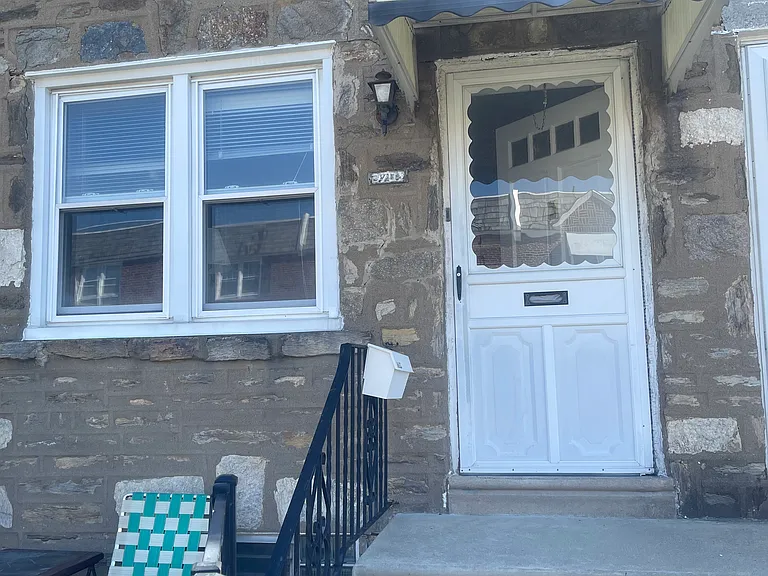2707 Stevens St — Photo 2