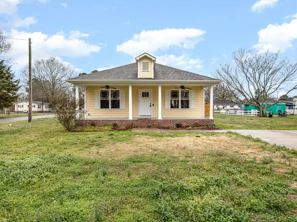 401 W 2nd St, Princeton, NC 27569