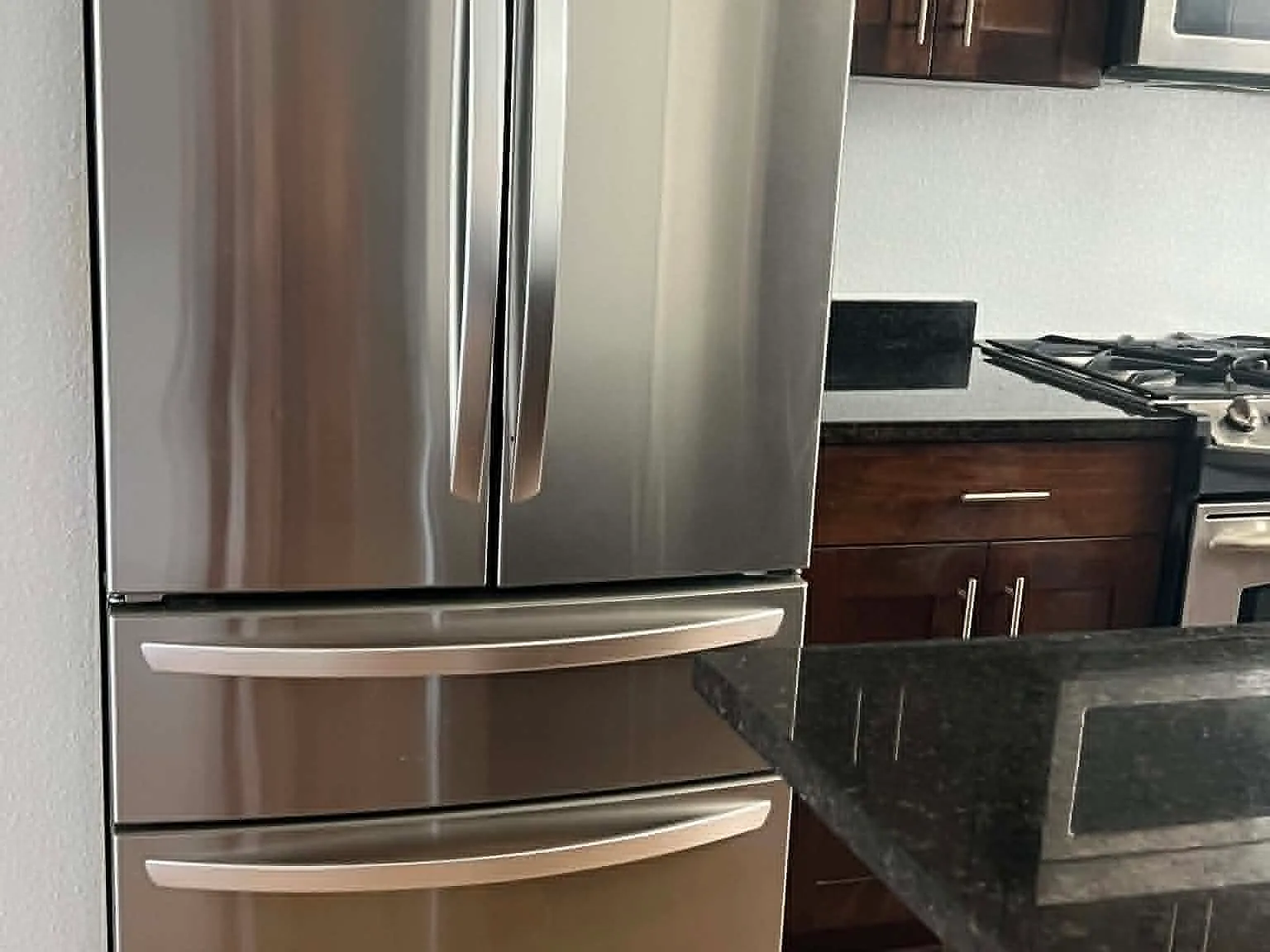 2 bed, 2.5 bath, 1450 sqft, $3,450 — Photo 4