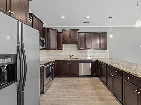 3rd image of 1493 Lanterns Rest Rd