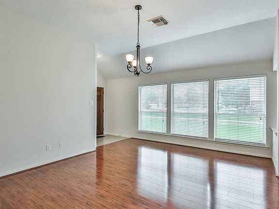 5th image of 2903 Autumnglow Ct