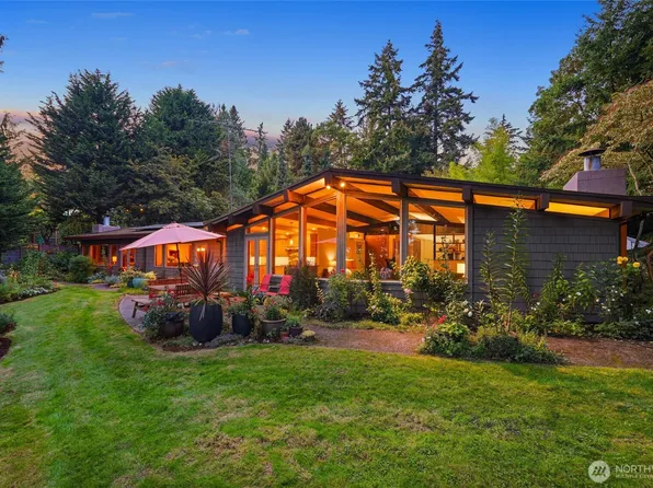 1891 SW 170th Street, Normandy Park, WA 98166