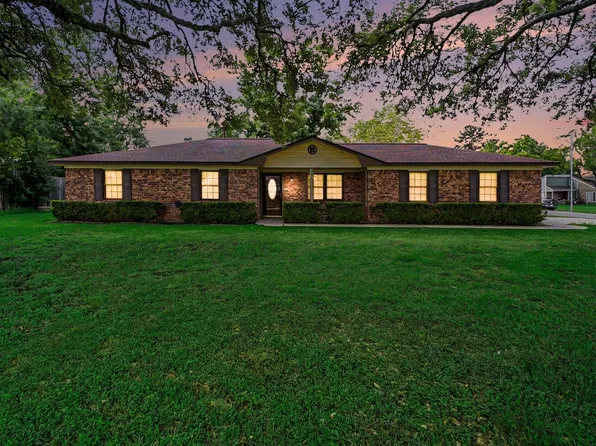 9213 Hammerly Blvd, Houston, TX 77080