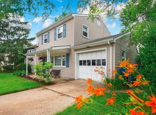 18 Carlton Ave, Monroe Township, NJ 08831