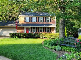 4200 Willow Woods Dr, Annandale, VA 22003