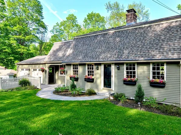 66 Warren St, Westborough, MA 01581