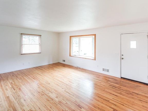 3rd image of 4839 Karen Pl