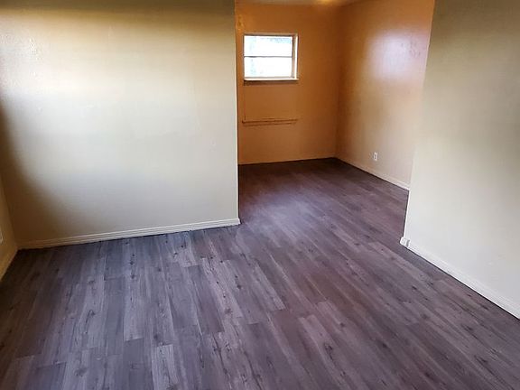 2nd image of 2716 Rosemont St