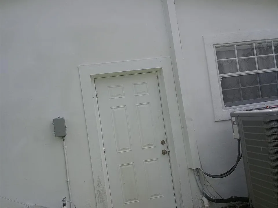 3413 Nassau Dr