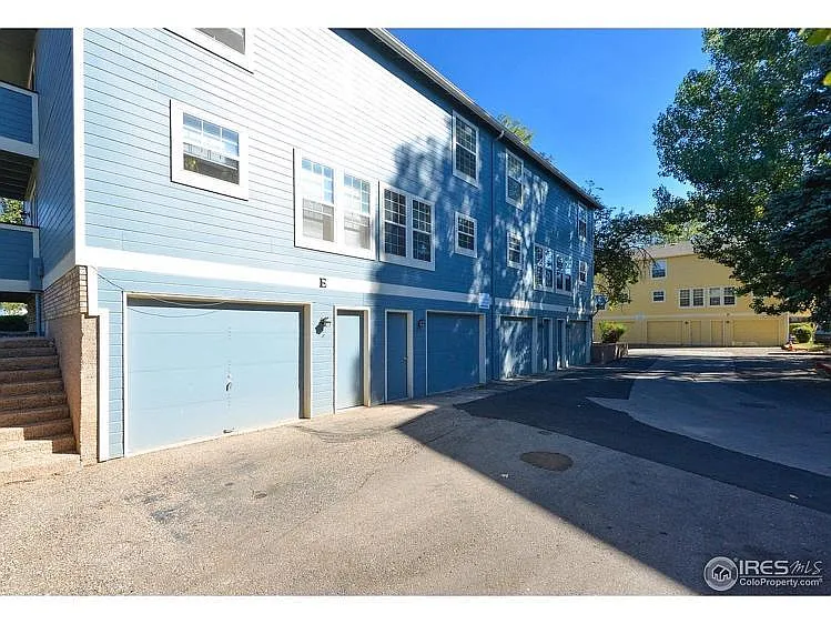 Building Photo - 3200 Azalea Dr #E3
