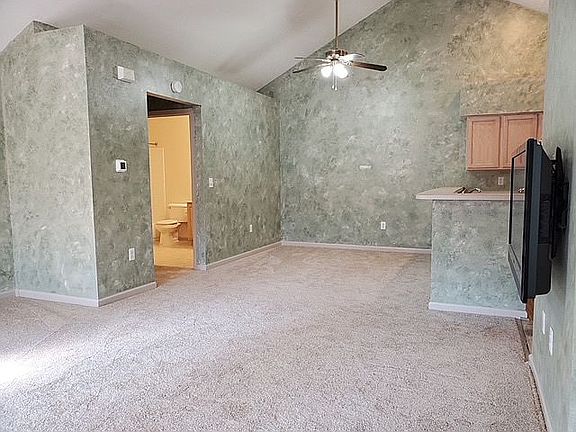 4th image of 2446 Patrick Blvd