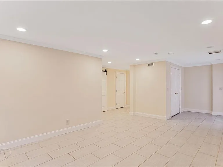 16 Ancient Oak Ct NE — Photo 52