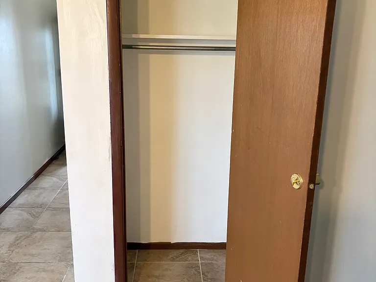 522 N Harding St — Photo 12