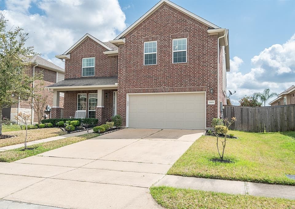 1st image of 1909 Dry Willow Ln