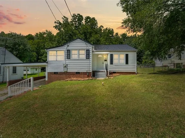 633 N Elm St, Asheboro, NC 27203