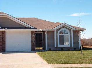 1966 S Powahatan Ct, Independence, MO 64057