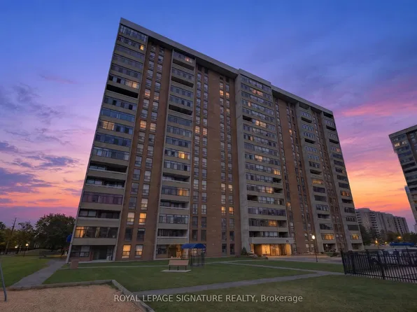 25 Kensington Rd #1908, Brampton, ON L6T 3W8